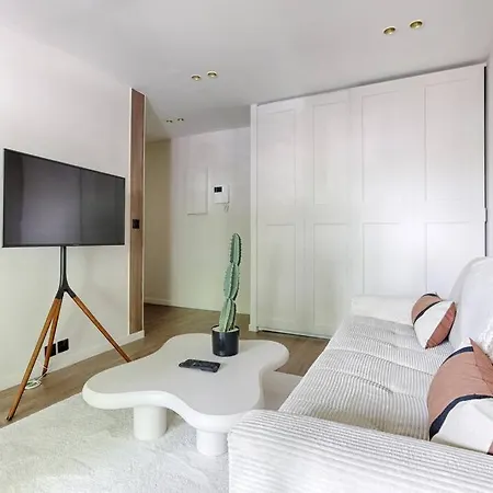 Magnifique Studio Avec Terrasse 公寓